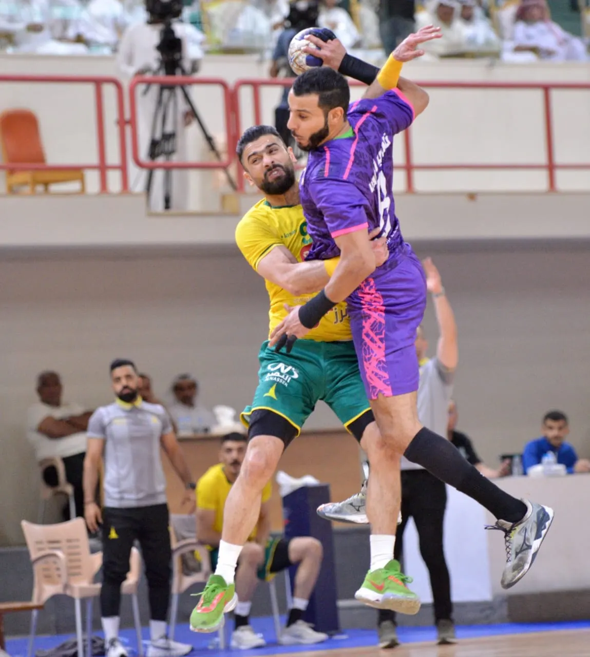 «خليج سيهات» يفوز على «هدى تاروت» ويؤجل حسم لقب ممتاز اليد.. والصفا يتغلب على نور سنابس