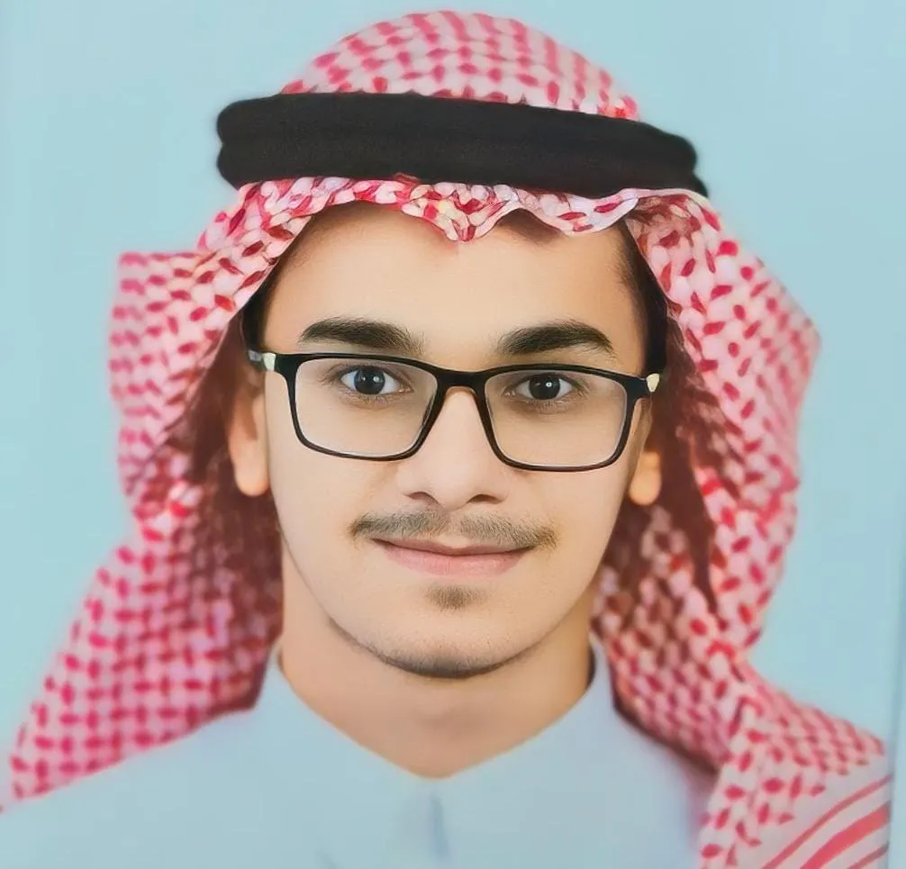 من العوامية.. بعد 15 عامًا من تأليفه.. ولاء آل الشيخ أحمد تشد عضدها بأخيها محمد ليصدرا كتابهما الأول «مخاطبة الذات»