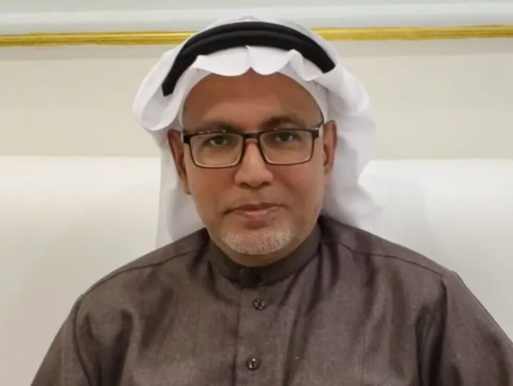 من القديح.. نظير تقاعده.. مدرسة الحسين بن علي تكرّم المعلم «سعيد آل حيان»