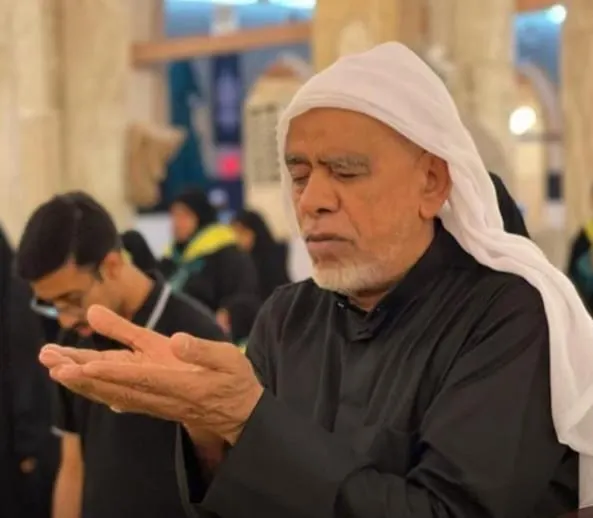من حلة محيش.. الحاج عبد الله الغاوي يرفع صوت الأذان في حلته 40 عامًا.. وإمامة أبو المكارم أذانه الأول