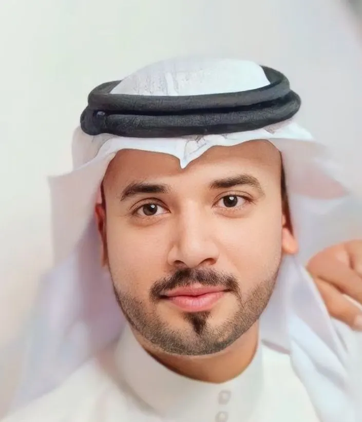 أم الحمام - المزروع.. «علي» ينير أسرتي «الملاحي» و«الساخن»