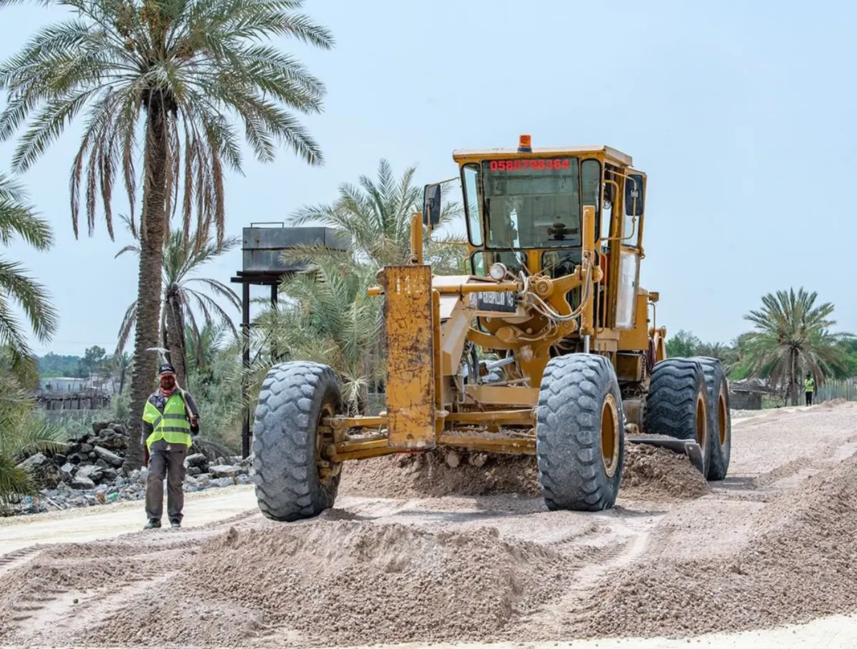 في أم الساهك.. البدء في أعمال إنشاء الطريق الدائري بطول 1300م وعرض 25م