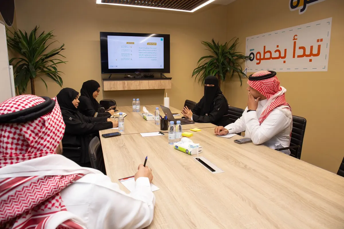 في سيهات.. تمكين الأسر المنتجة على طاولة نقاش «سعادة» و«بنك التنمية الاجتماعية»