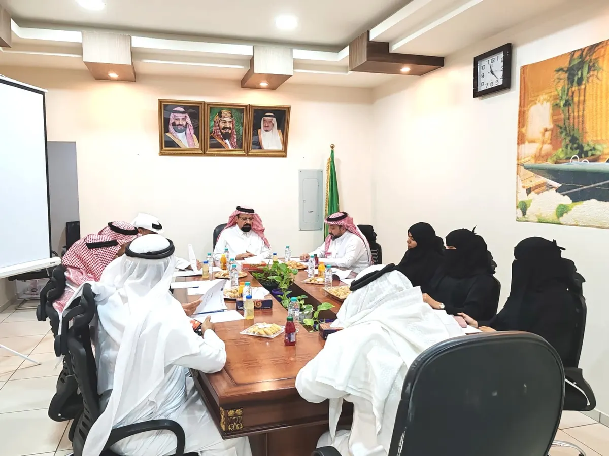 في تعاون بين مكتب وزارة البيئة والمياه والزراعة بالقطيف وجمعية سيهات.. مناقشة لـ تعزيز التعاون بين القطاع الحكومي وغير الربحي
