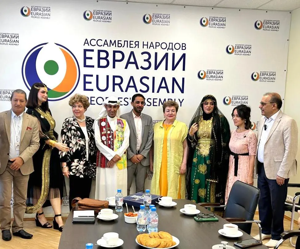 في بيت بيتر الأول بـ موسكو.. فنانو القطيف يطبعون بصماتهم في سمبوزيوم روسيا الدولي