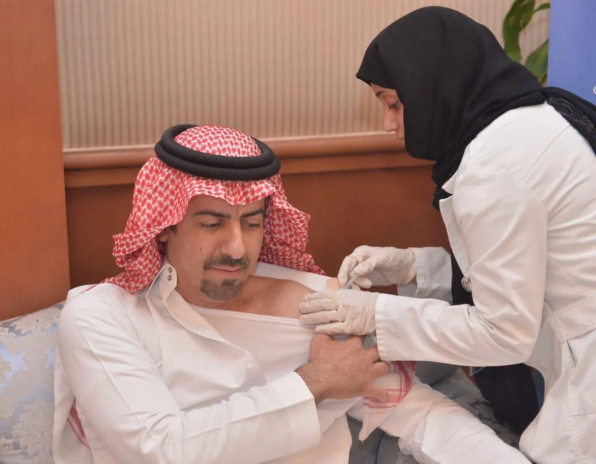في القطيف.. الخريف يطلق حملة التطعيم ضد الإنفلونزا الموسمية بالمحافظة