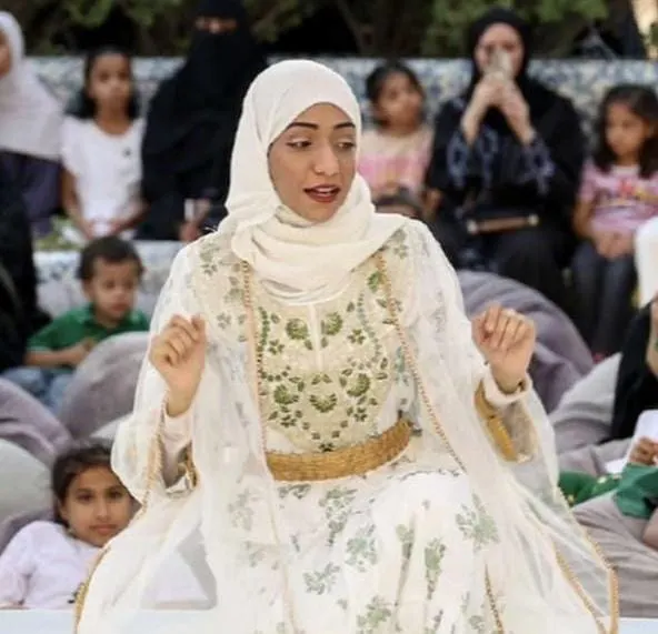 من القطيف.. في 32 عرضًا لـ«الحديقة السرية».. زينب آل سلاط تحكي تاريخ الشرقية لزوار «إثراء»