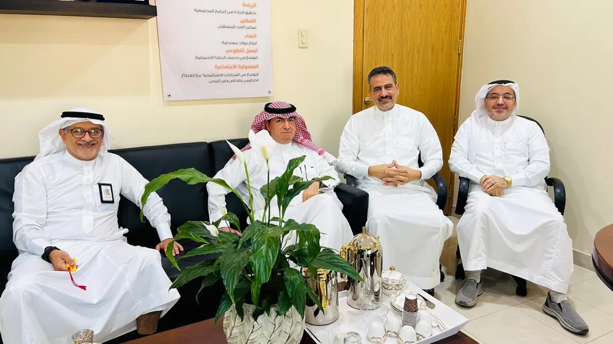التخطيط الاستراتيجي للجمعيات في لقاء جمع رئيسي خيرية القطيف وجمعية إتقان