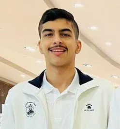 من مدينة صفوى بالقطيف.. البطل العالمي محمد آل نصفان يتفوق على لاعبي 21 دولة ويتوج ببطولة التشيك الدولية للإسكواش