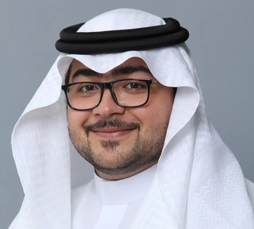سيهات.. «فيصل» ينير أسرتي «آل شيخ ناصر» و«آل حجي»