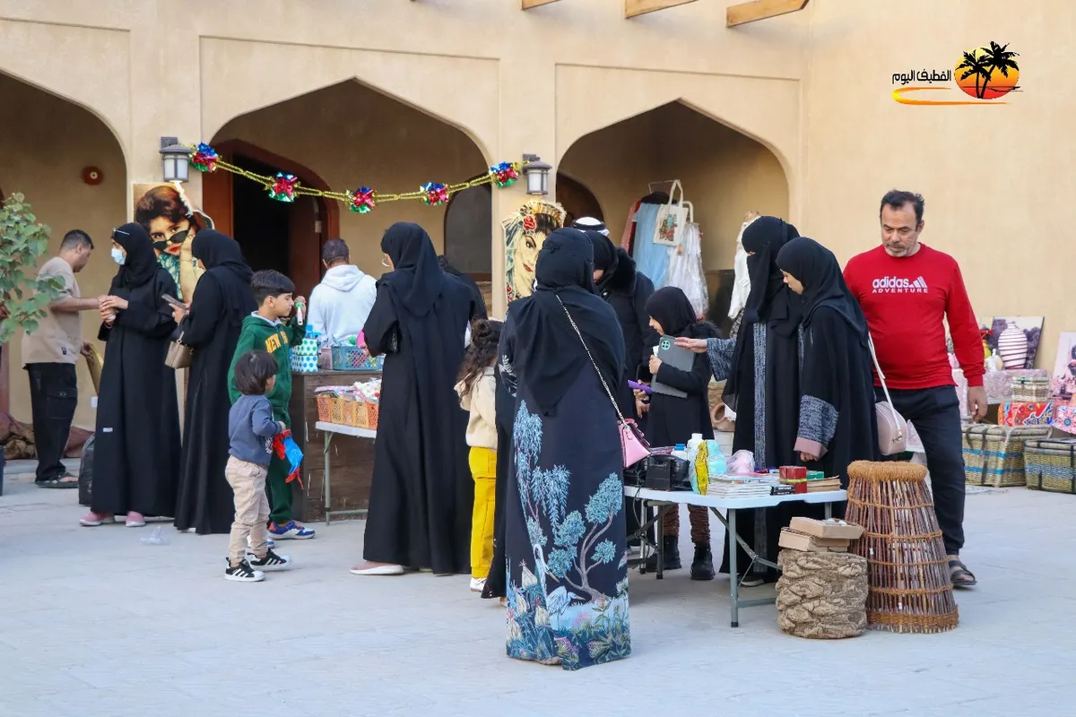 القطيف.. مناحل وصناعات تحويلية.. 60 ركنًا توعويًا وتثقيفيًا في سوق المزارعين