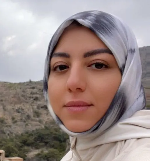 من القطيف.. «زهرة عبد رب النبي» تشارك في مغامرة عبور الجبل الأخضر بسلطنة عمان