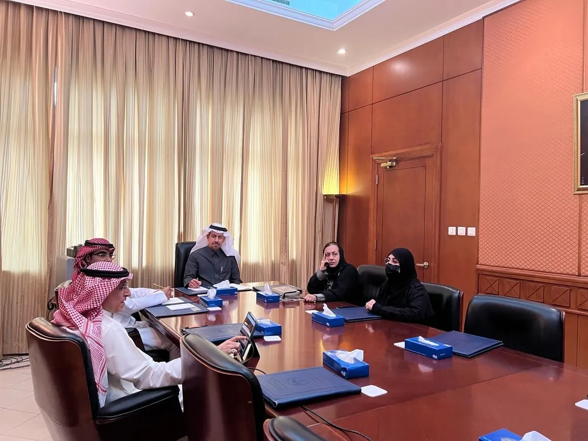 محافظ القطيف يلتقي اللجنة المنظمة لفعاليات «البخنق»