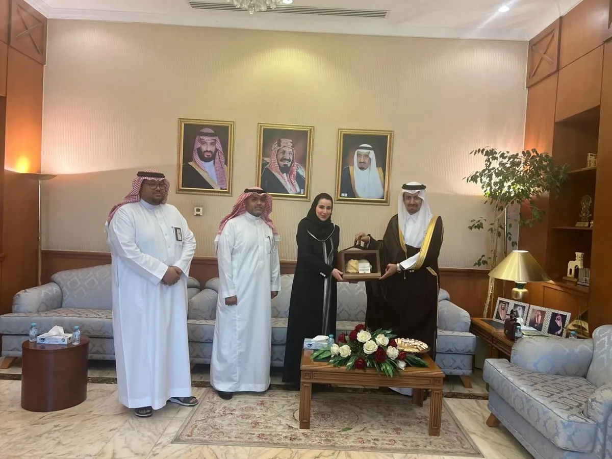 محافظ القطيف يلتقي مدير هيئة التراث بالمنطقة الشرقية
