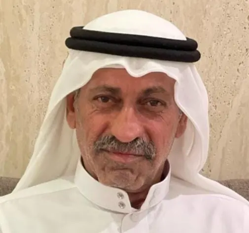 من القطيف.. بمناسبة تقاعده.. منسوبو مدرسة ابتدائية ذات الصواري يحتفون بزميلهم «محمد الجصاص»