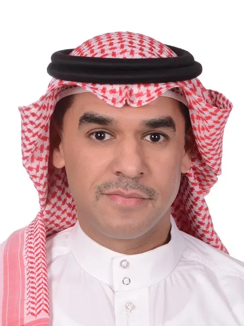 من العوامية.. بأمر خادم الحرمين الشريفين.. منح موسى أبو المكارم ميدالية الاستحقاق من الدرجة الثالثة