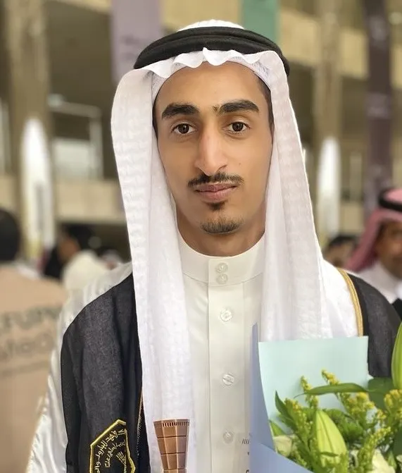 من أم الحمام.. مع مرتبة الشرف.. جامعة الملك فهد للبترول والمعادن تمنح «علي عبدالرحيم» البكالوريوس في علوم الحاسب