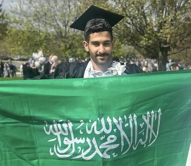 من الجش.. جامعة أوكلاند دترويت بأمريكا تمنح «محمد السلمان» بكالوريوس الطب الرياضي