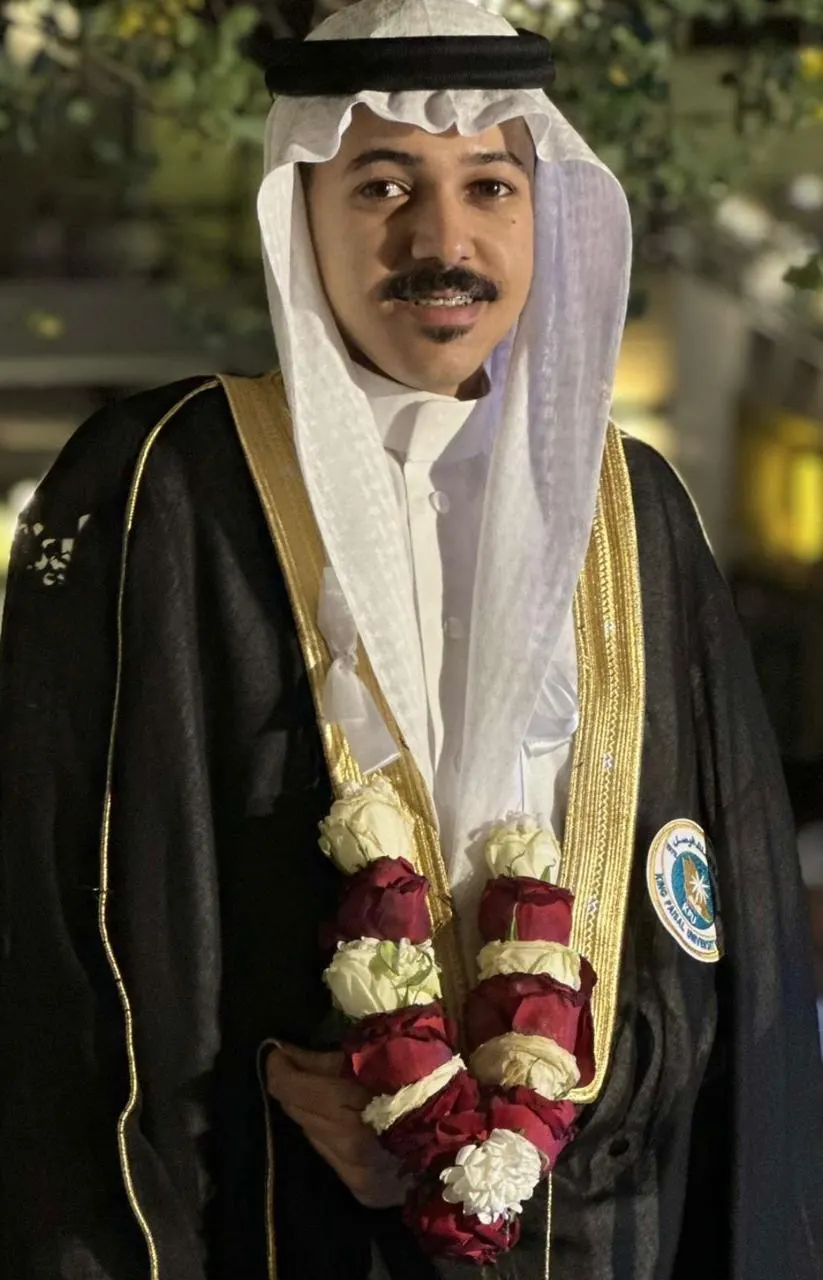 من القطيف.. جامعة الملك فيصل بالأحساء تمنح «محمد آل سلاط» البكالوريوس في الرياضيات