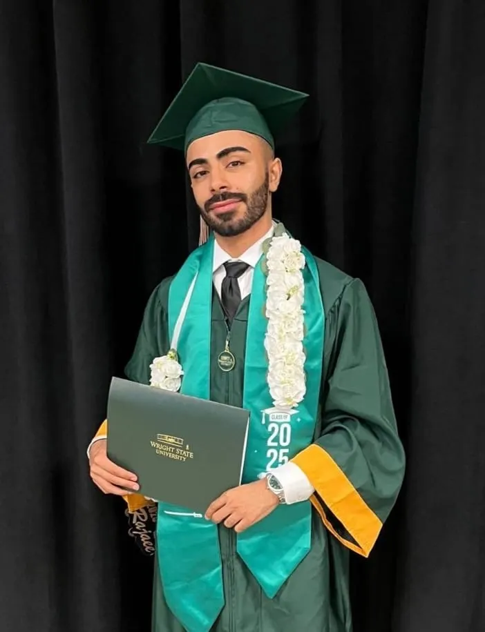 من شويكة القطيف.. جامعة رايت ستيت بالولايات المتحدة الأمريكية - أوهايو تمنح «رجائي البحراني» بكالوريوس إدارة أعمال