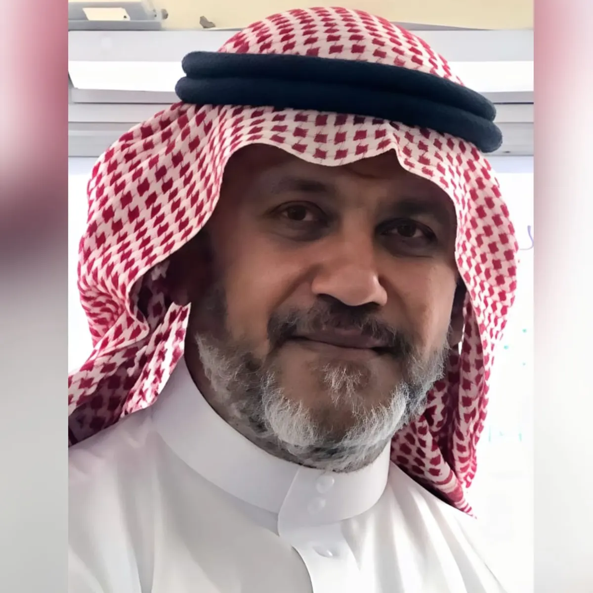 من القطيف.. ابتدائية الإمام مسلم تحتفي بالمعلم «عيسى الجبيلي»