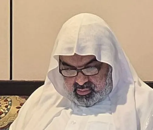 من تاروت.. مدرسة ربعي بن عامر تكرّم المعلم «سمير آل معتوق» بمناسبة تقاعده