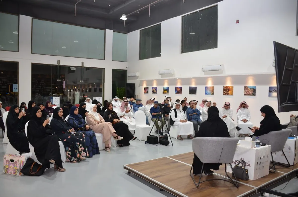 «مرافئ شعرية» تختتم موسم صوت المجاز بندى القصائد وألق الحضور