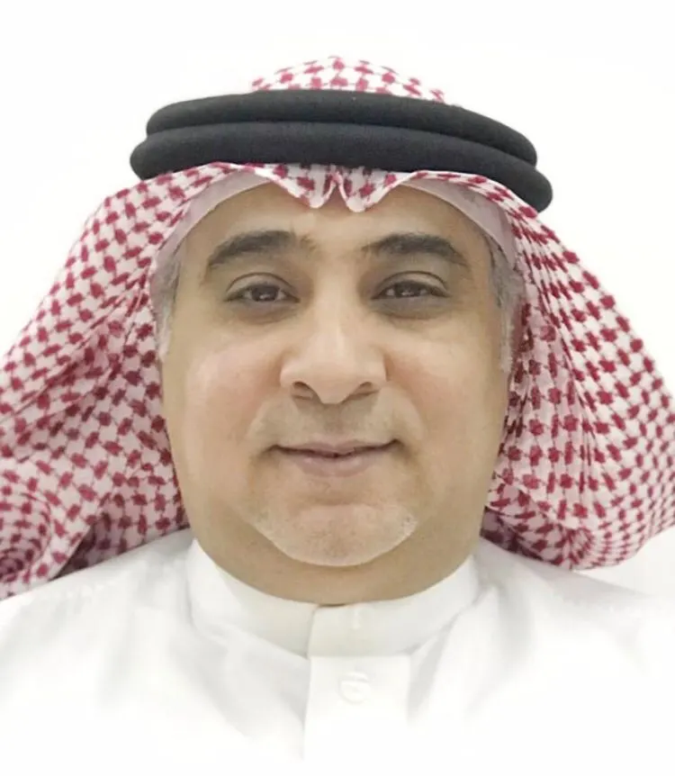 من القطيف.. وفاء لمسيرته في التوجيه.. «تاروت الثانوية» تكرّم ناصر طناب