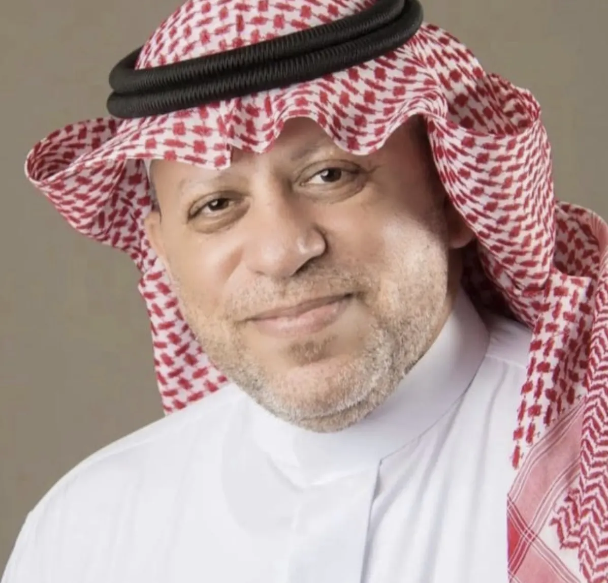 تَمْتَمَاتُ الْفَجْرِ