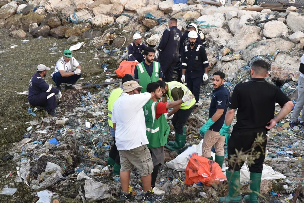 على فرضة دارين.. شبكة القطيف الصحية تُعزز الوعي البيئي في «صيدي ما يلوث»
