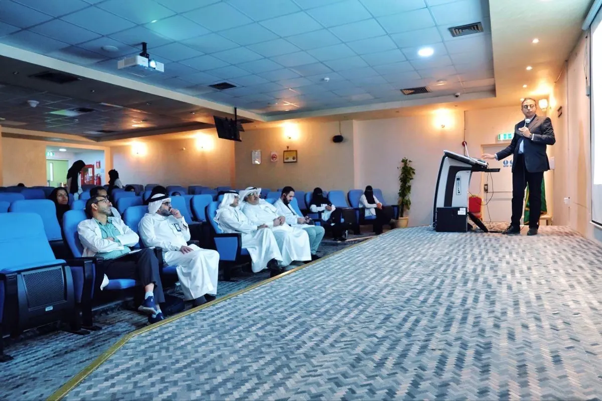 في شبكة القطيف الصحية.. «ورشة دوائية متقدمة» تُعزّز كفاءة التحضير وسلامة المرضى