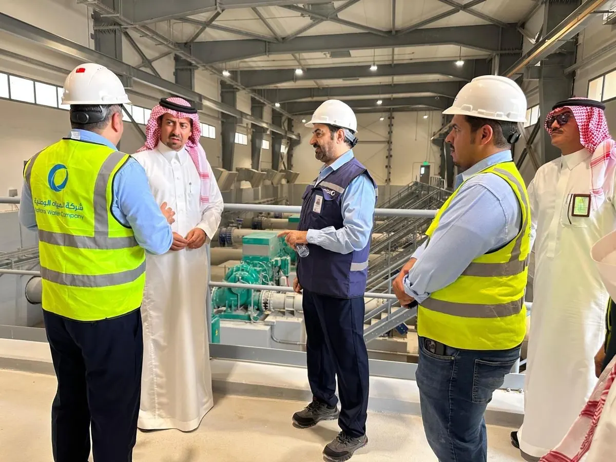 الخريف يتابع مشاريع المياه ميدانيًا.. .. والقطيف تقترب من اكتمال المياه المحلاة بها