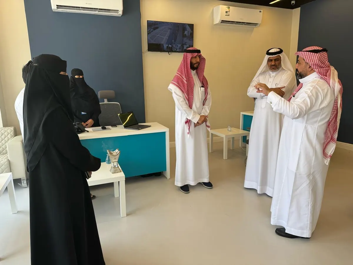 «سيهات» تستكشف تجربة «بر الشرقية» الرقمية في بقيق.. من التبرع حتى الأثر