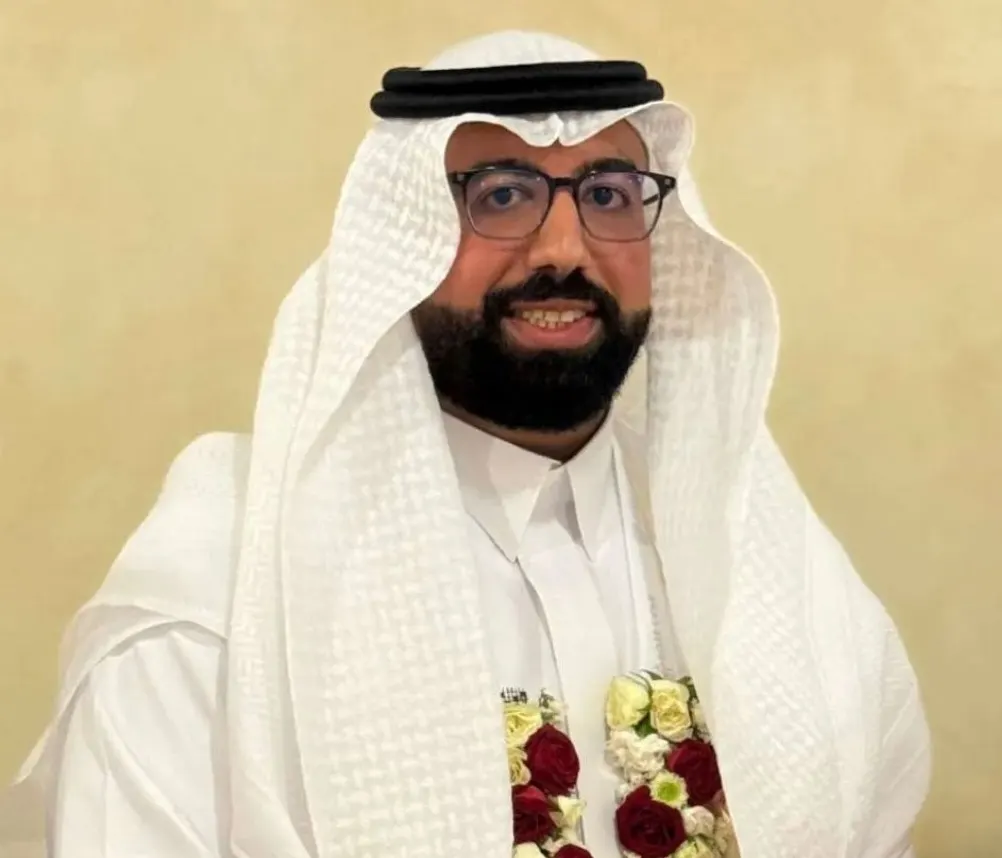 في القطيف.. «العتوق» يحتفي بعقد قرانه على «الناصر»