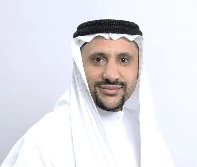 من القطيف.. الحوري يعبر باللسانيات السعودية إلى العالمية.. وكتابه يُدرَّس في الجامعات الصينية