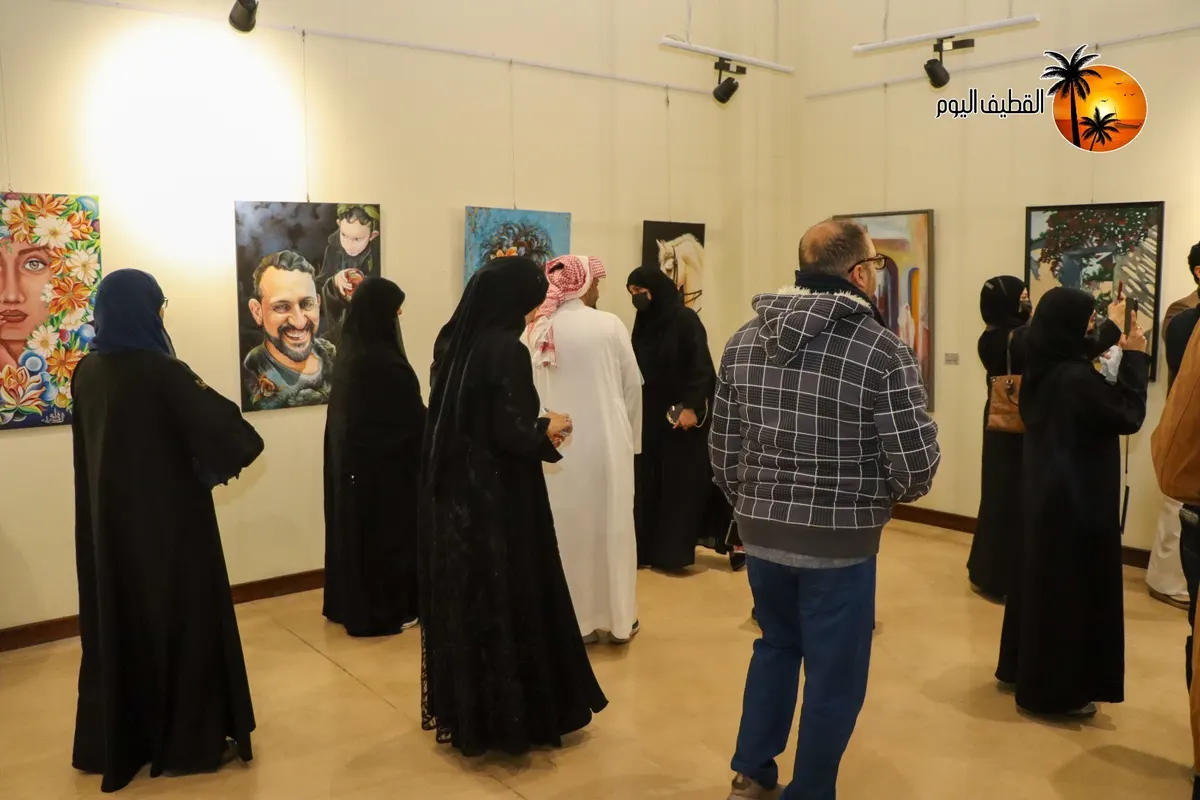 مسارات شعورية متقاطعة وتجريد بملامح أنثى.. الحماقي وآل شيخ أحمد وهنيدي والسبع في حوار بصري واحد