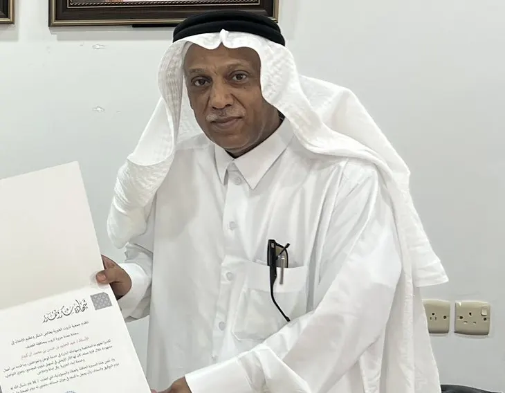 في جزيرة دارين وتاروت.. تقديرًا لجهوده الممتدة.. ثلاث جمعيات خيرية تكرّم العمدة «عبدالحليم آل كيدار»