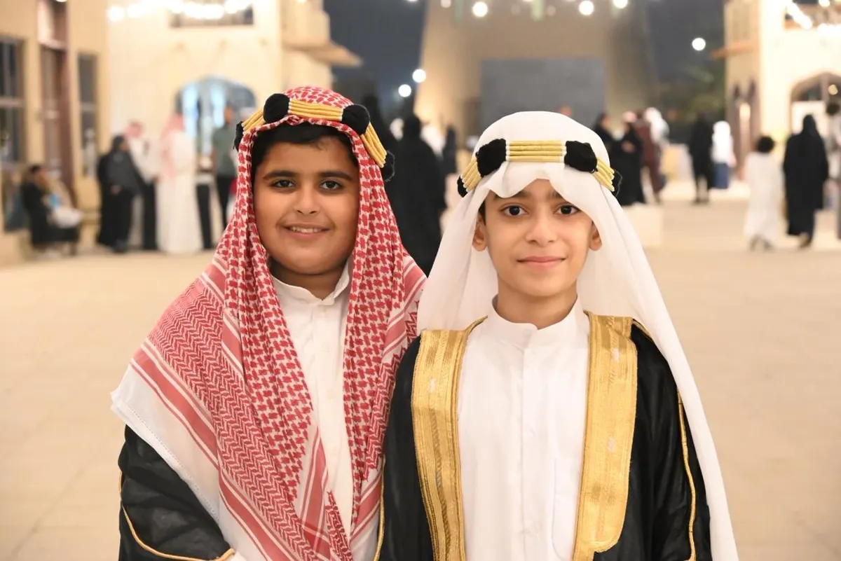 أزياء التأسيس تخطف أنظار زوار الرامس