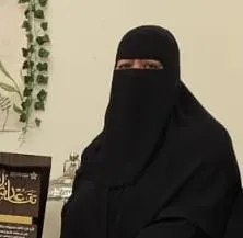 من القطيف.. بعد 30 عامًا من العطاء «فايزة علي آل فتيل» تطوي مسيرتها في الصحة