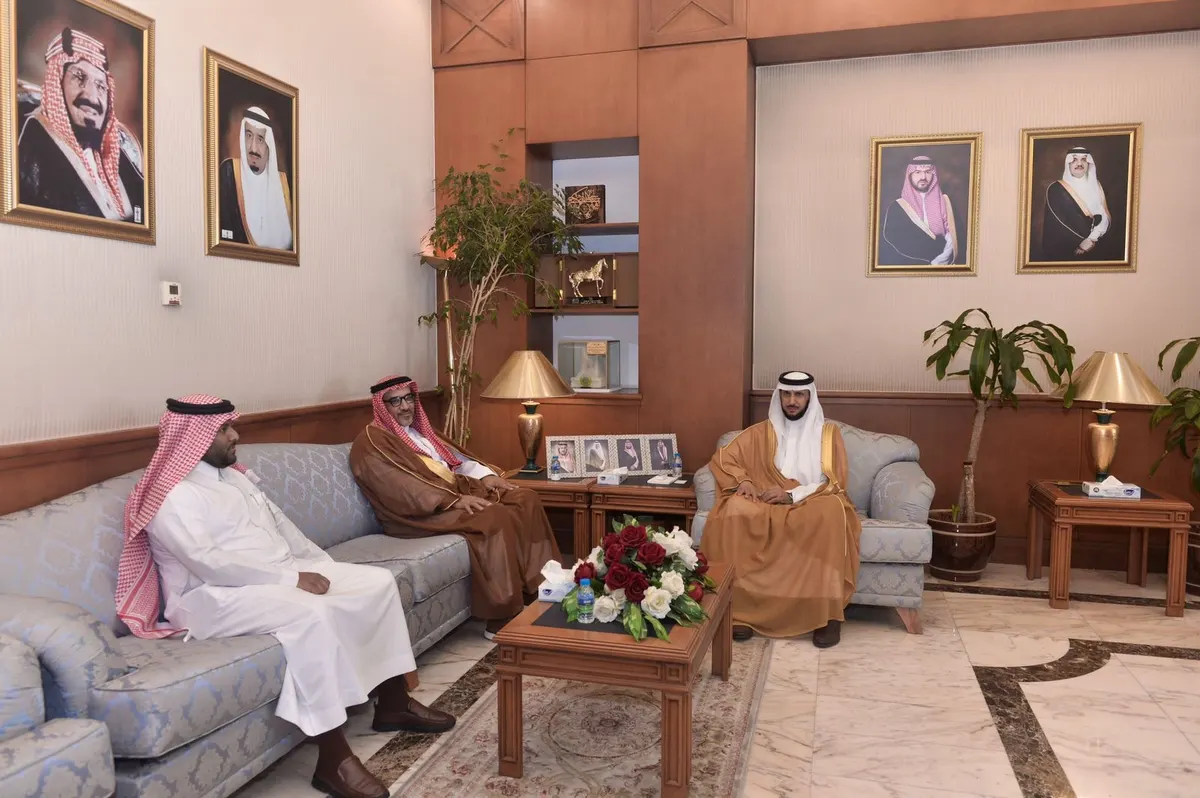محافظ القطيف يلتقي الرئيس التنفيذي لمؤسسة تطوير جزيرة دارين وتاروت