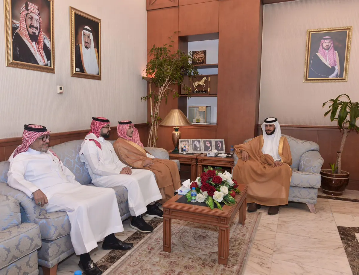 محافظ القطيف يلتقي رئيس الاتحاد السعودي لكرة اليد