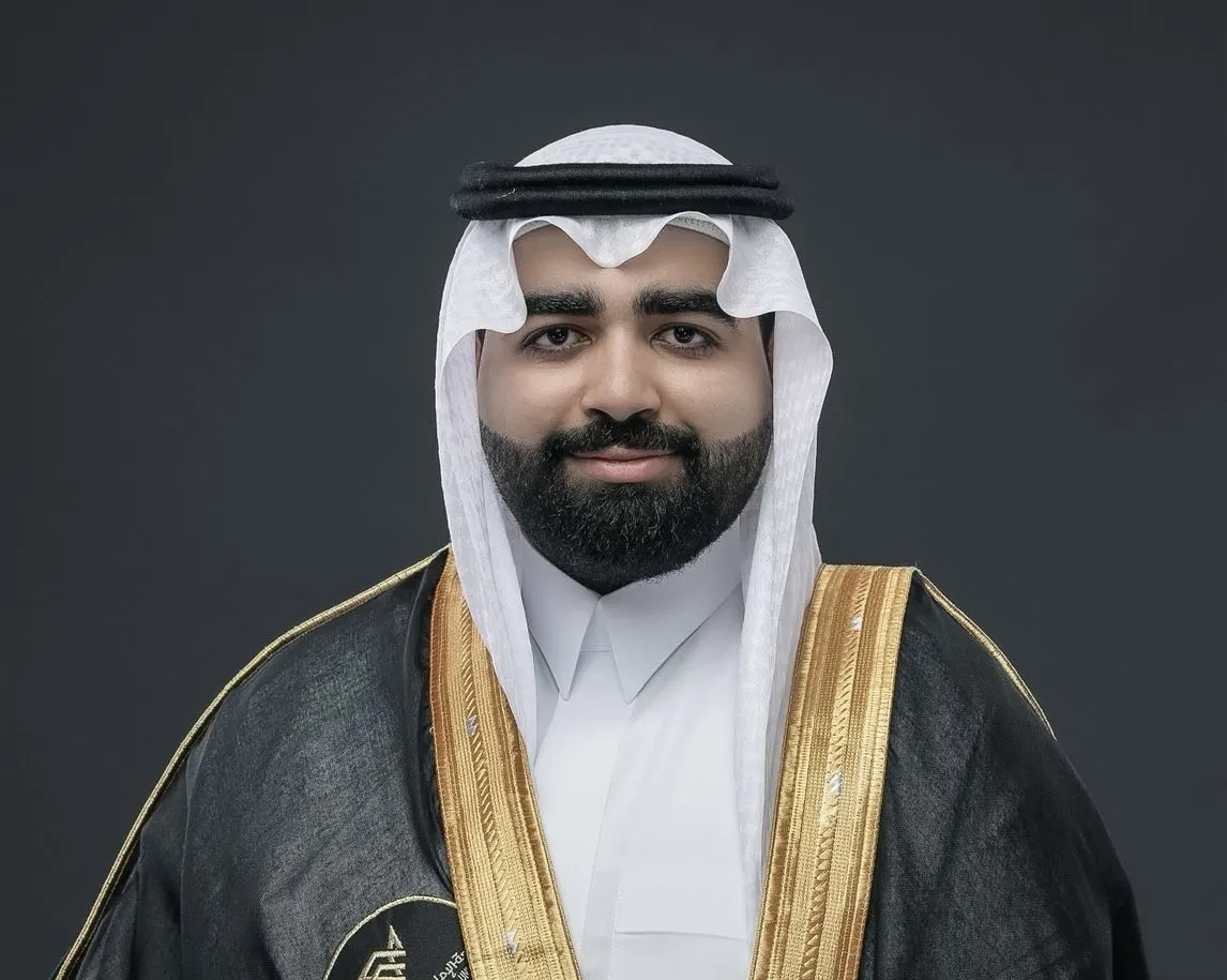 من سيهات.. «جامعة الإمام عبدالرحمن بن فيصل» تمنح حسن الأصيل درجة البكالوريوس في التمريض