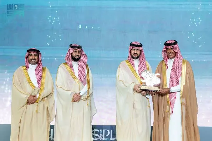 من القطيف إلى منصة «سيفا 2026».. آل مقلد وآل توفيق تحققان المركز الثالث في مسابقة بحثية