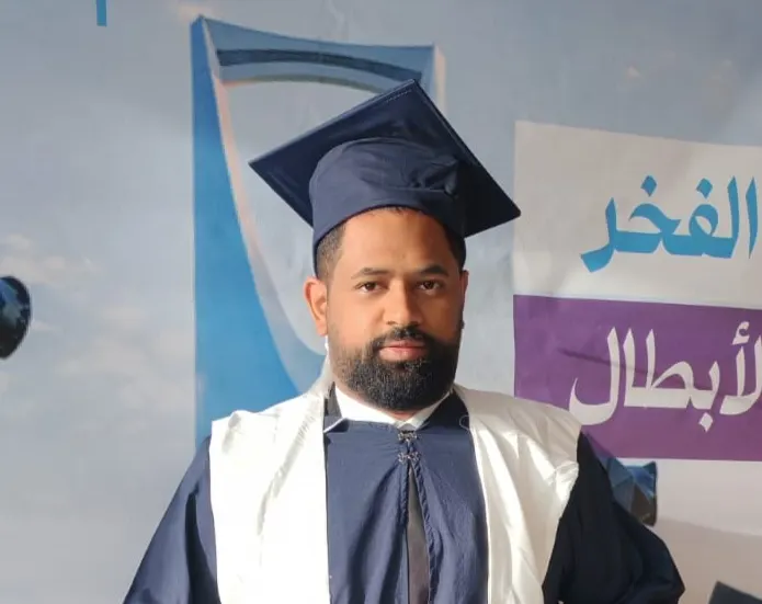 من سنابس.. «جامعة ميداوشن» تمنح حكيم حبيل البكالوريوس في إدارة المشاريع مع مرتبة الشرف