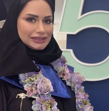 من القطيف.. بمرتبة الشرف.. «جامعة الملك فهد للبترول والمعادن» تمنح إيمان الزاير ماجستير إدارة الأعمال MBA