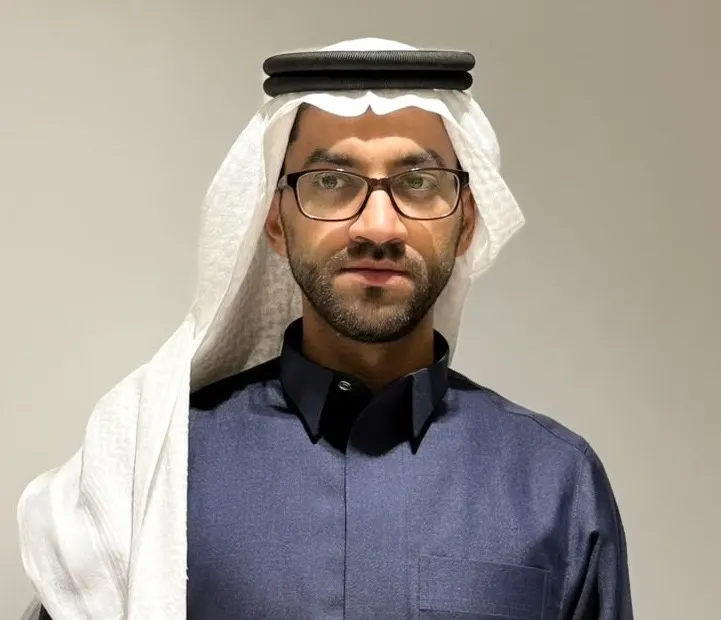 في حلة محيش.. زكريا يكتب أجمل معاني الأخوّة بكُليةٍ أهداها لشقيقه