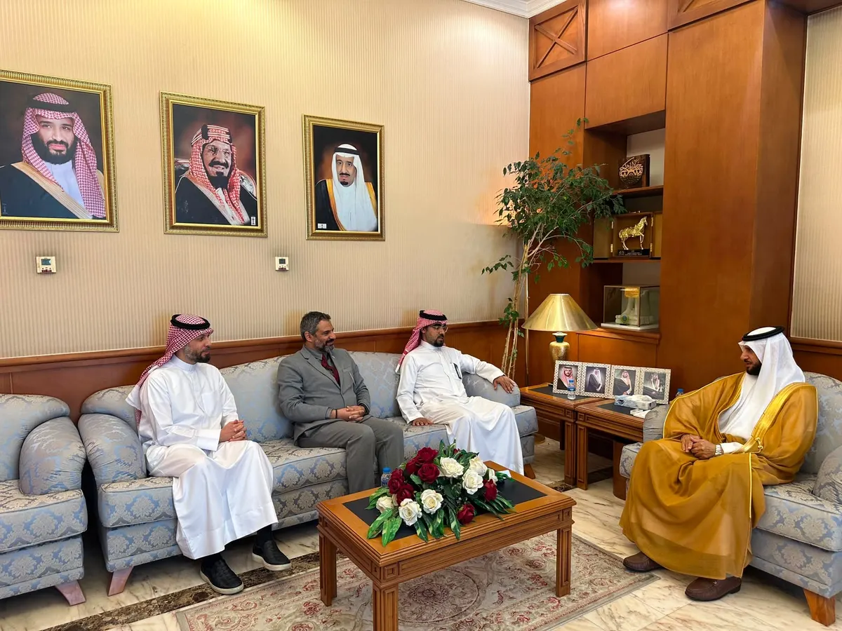 محافظ القطيف يطلع على برامج ومبادرات مؤسسة سلمى المطرود لرعاية الأطفال واليافعين