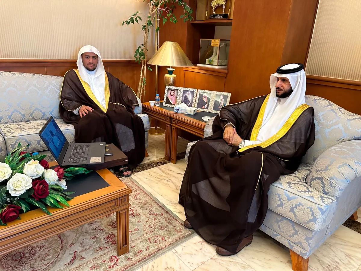 محافظ القطيف يلتقي جمعية الدعوة والإرشاد ويطّلع على التقرير الختامي لمعرض جهود المملكة في خدمة الحرمين الشريفين
