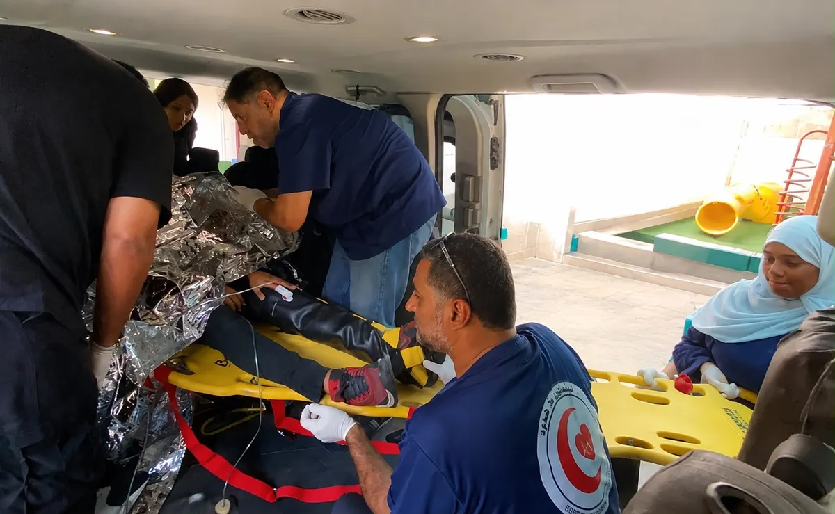في أم الحمام.. بمحاكاة واقعية للحالات الحرجة.. «مسعفون بلا حدود» يعزز كفاءة مدربيه بسيناريوهات إسعافية
