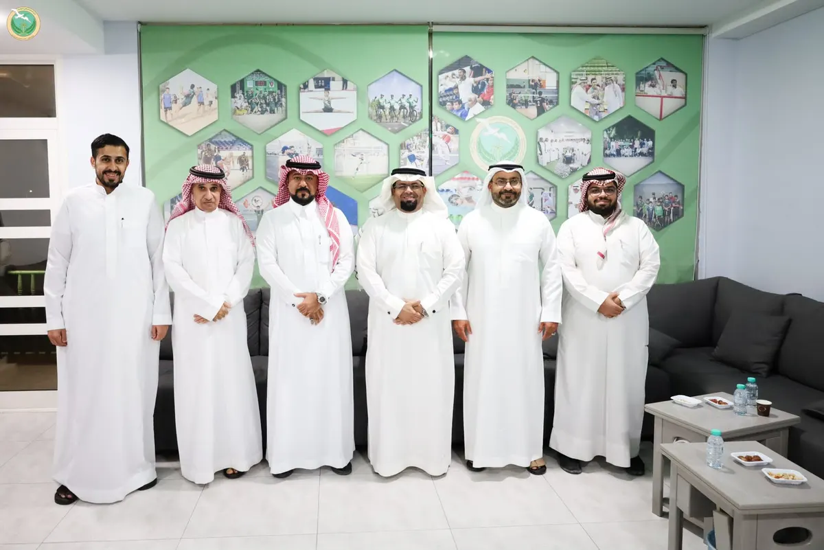 في العوامية.. «السلام» يفتح ملف المبادرات الرياضية المؤثرة وتطوير العمل المؤسسي